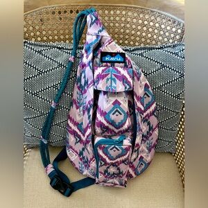 KAVU Sling Rope Bag Purple Canvas Zip Pockets Daypack Travel Backpack Aztec